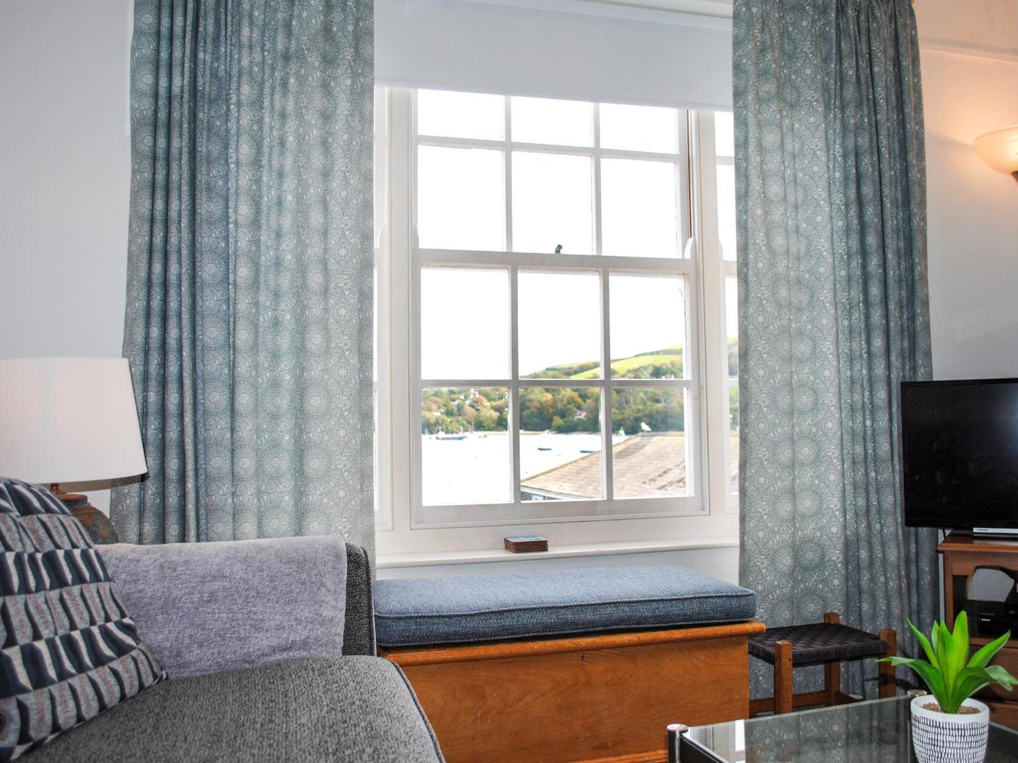 8B Fore Street Salcombe Exterior photo